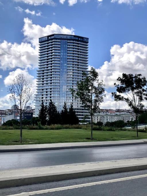 Secured Lux 2 + 1 - Gym, Sauna & Parking