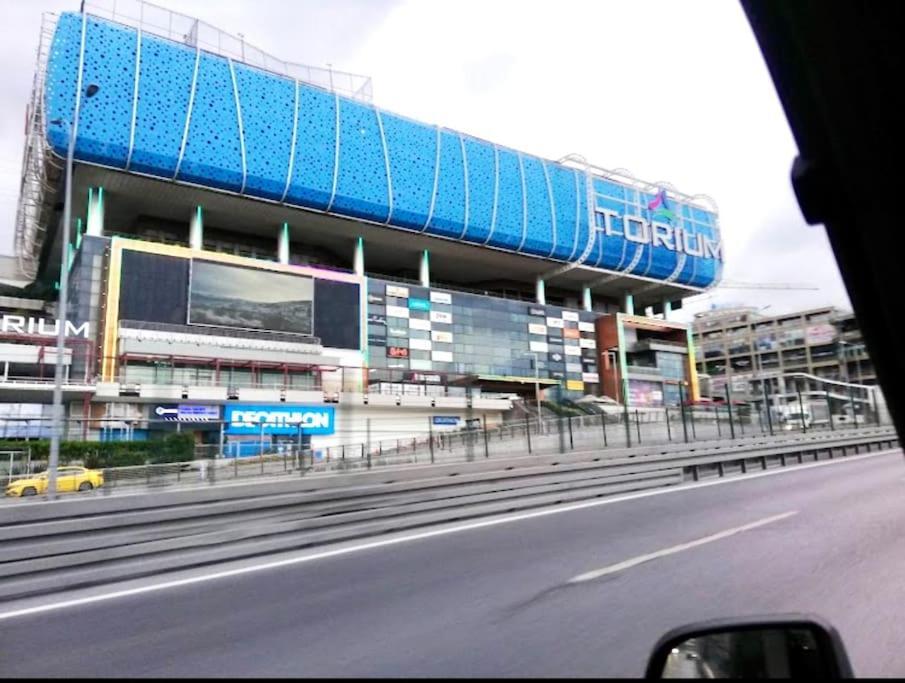 Appartamento Secured Lux 2 + 1 - Gym, Sauna & Parking *